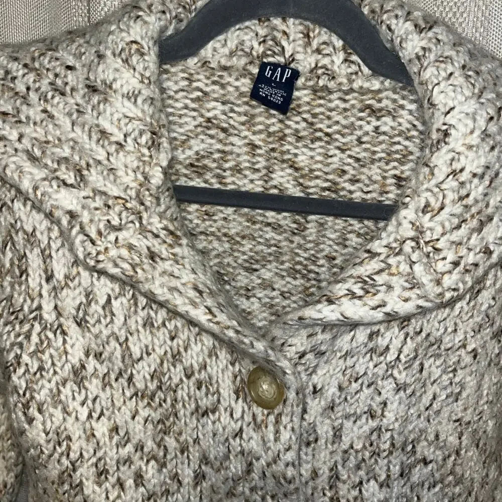 GAP Button Down Wool/Acrylic Thick Cardigan Sweater - Picture 3 of 5